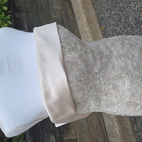 David Tutera For Mon Cherie Isla Wedding Dress - Size 14 A-Line Strapless Beaded - Picture 3 of 16